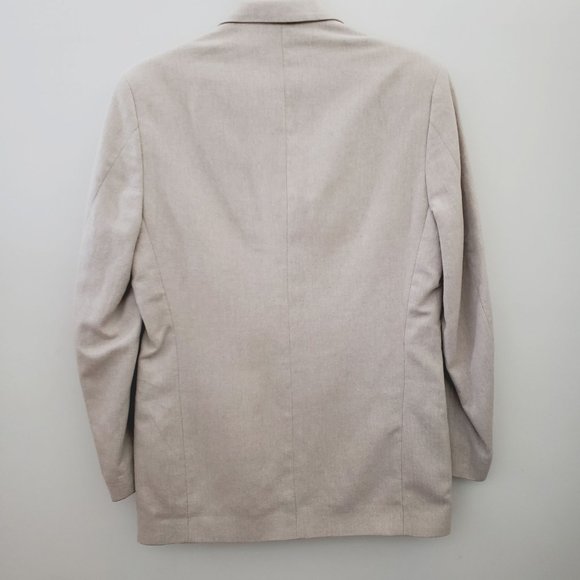 Claiborne Men's Easy Care Beige Herringbone pattern Blazer RN52003Size 36R - Picture 4 of 13